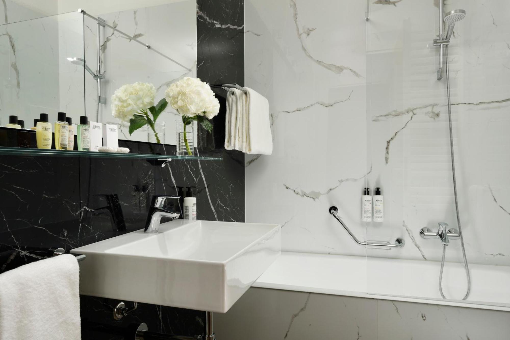 Hotel Continental Wellness&Spa Sirmione Esterno foto