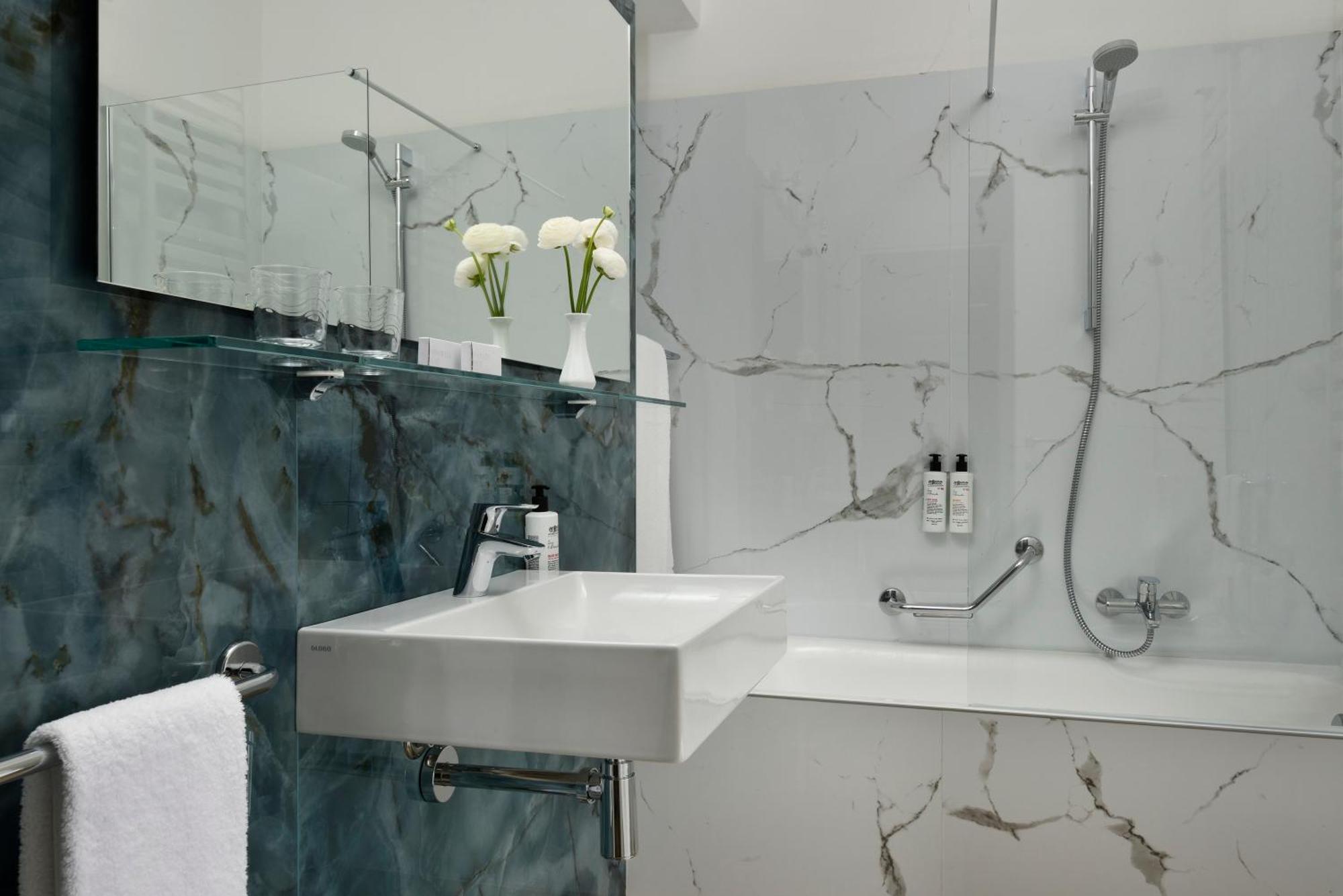Hotel Continental Wellness&Spa Sirmione Esterno foto