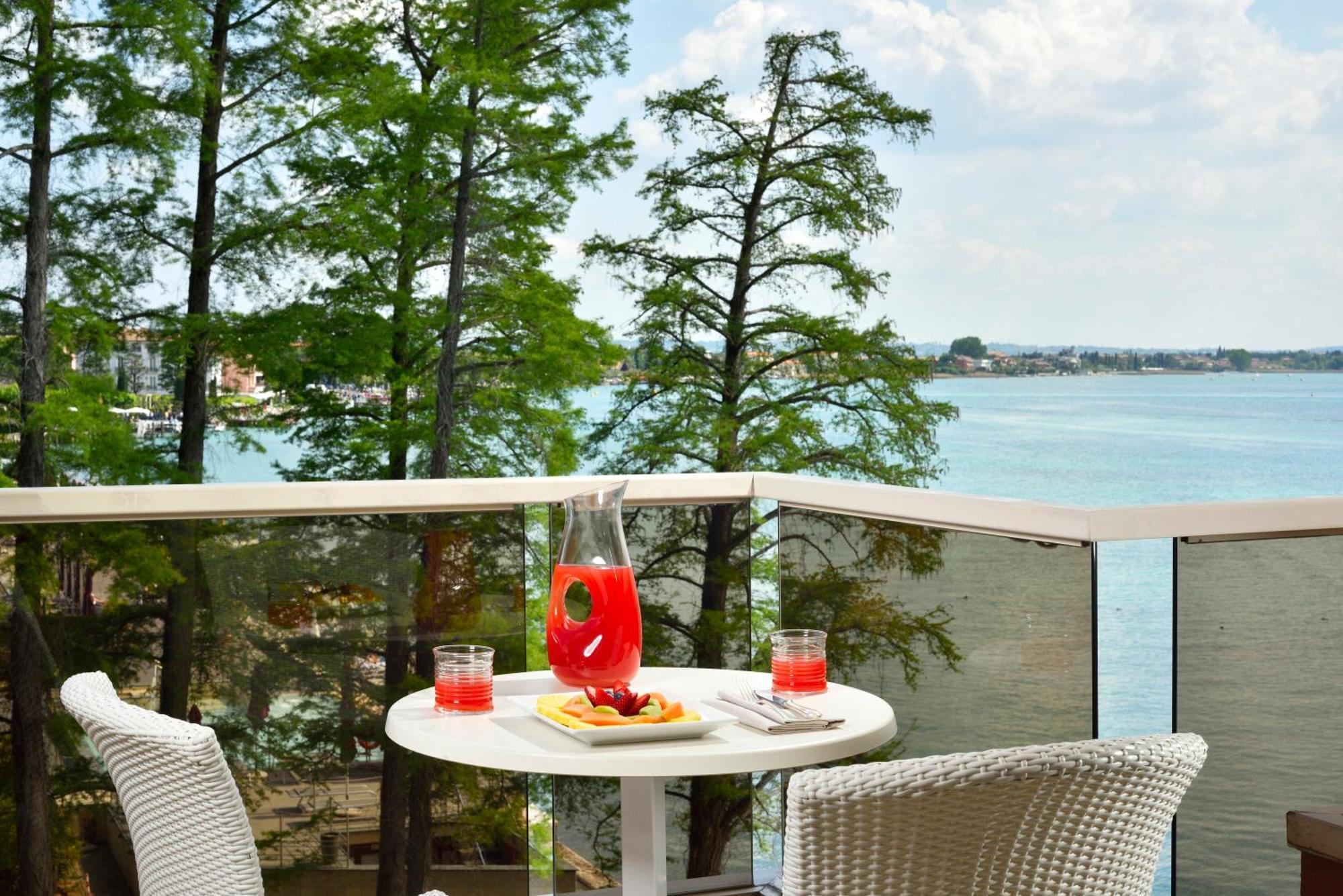 Hotel Continental Wellness&Spa Sirmione Esterno foto