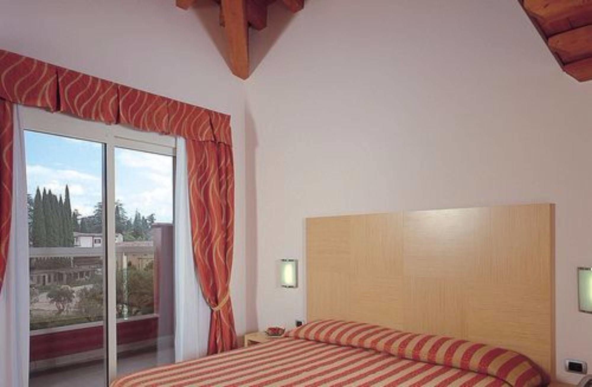 Hotel Continental Wellness&Spa Sirmione Esterno foto