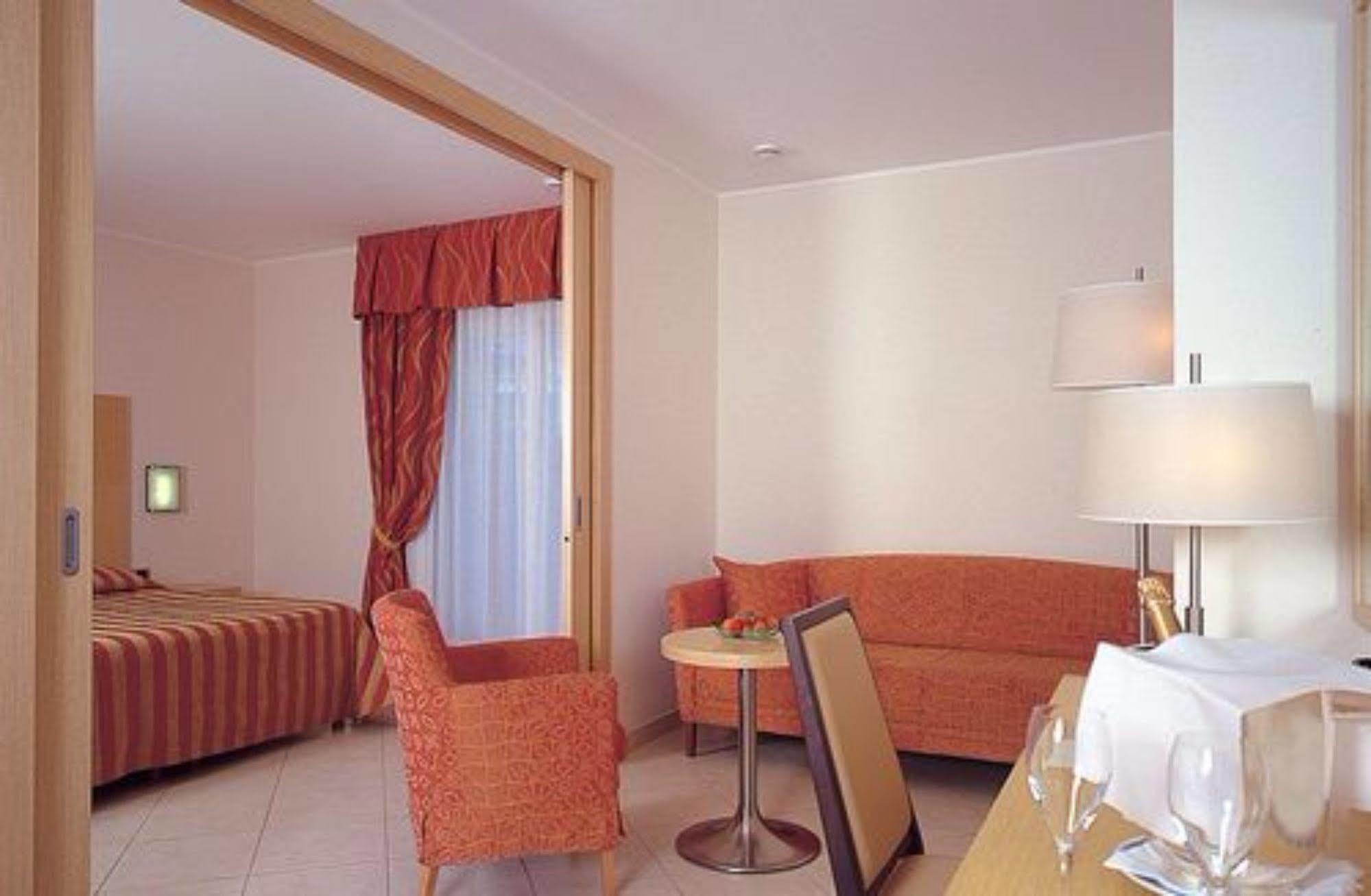 Hotel Continental Wellness&Spa Sirmione Esterno foto