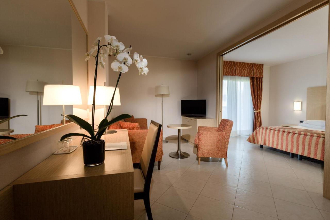 Hotel Continental Wellness&Spa Sirmione Esterno foto