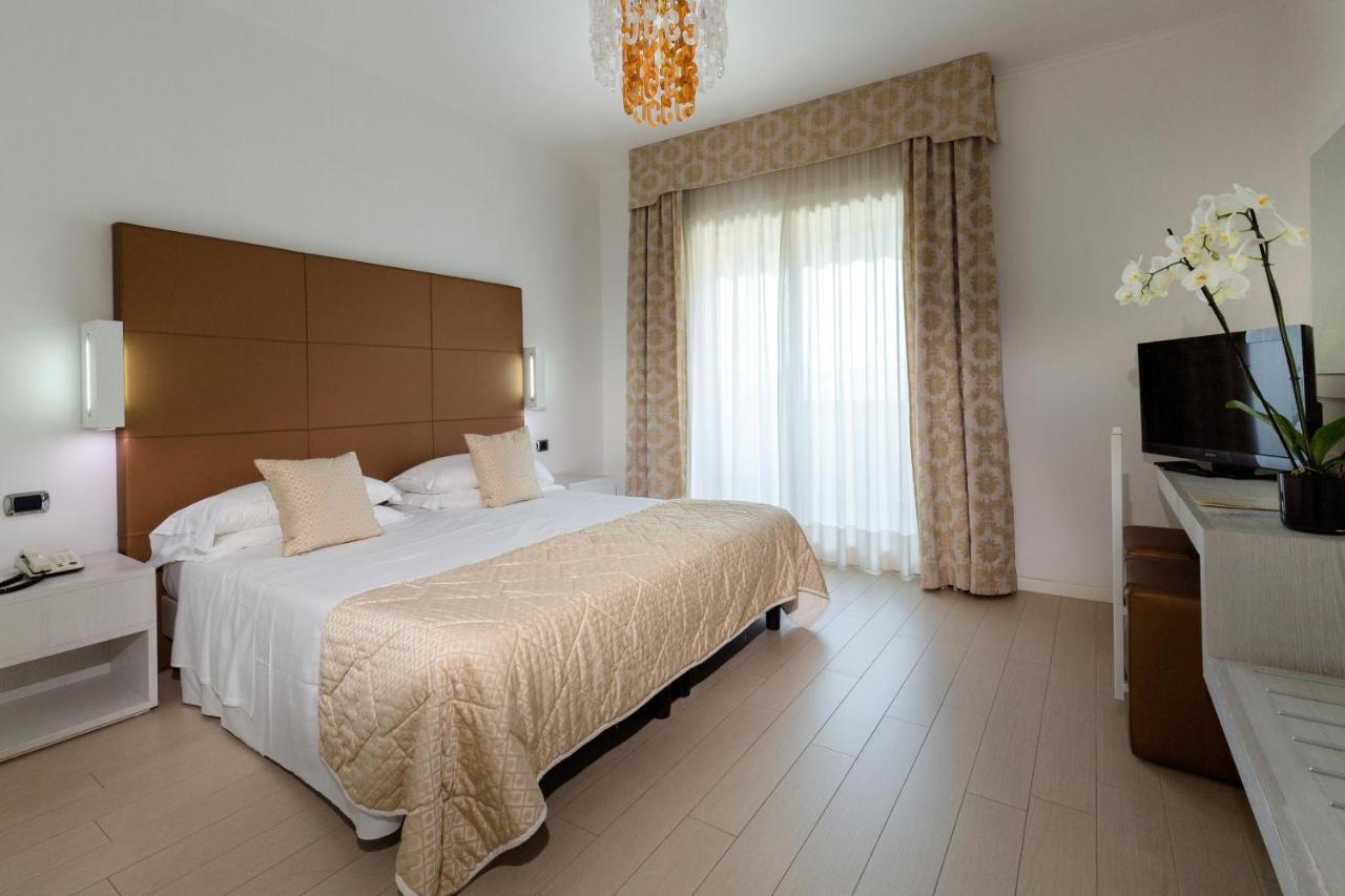 Hotel Continental Wellness&Spa Sirmione Esterno foto